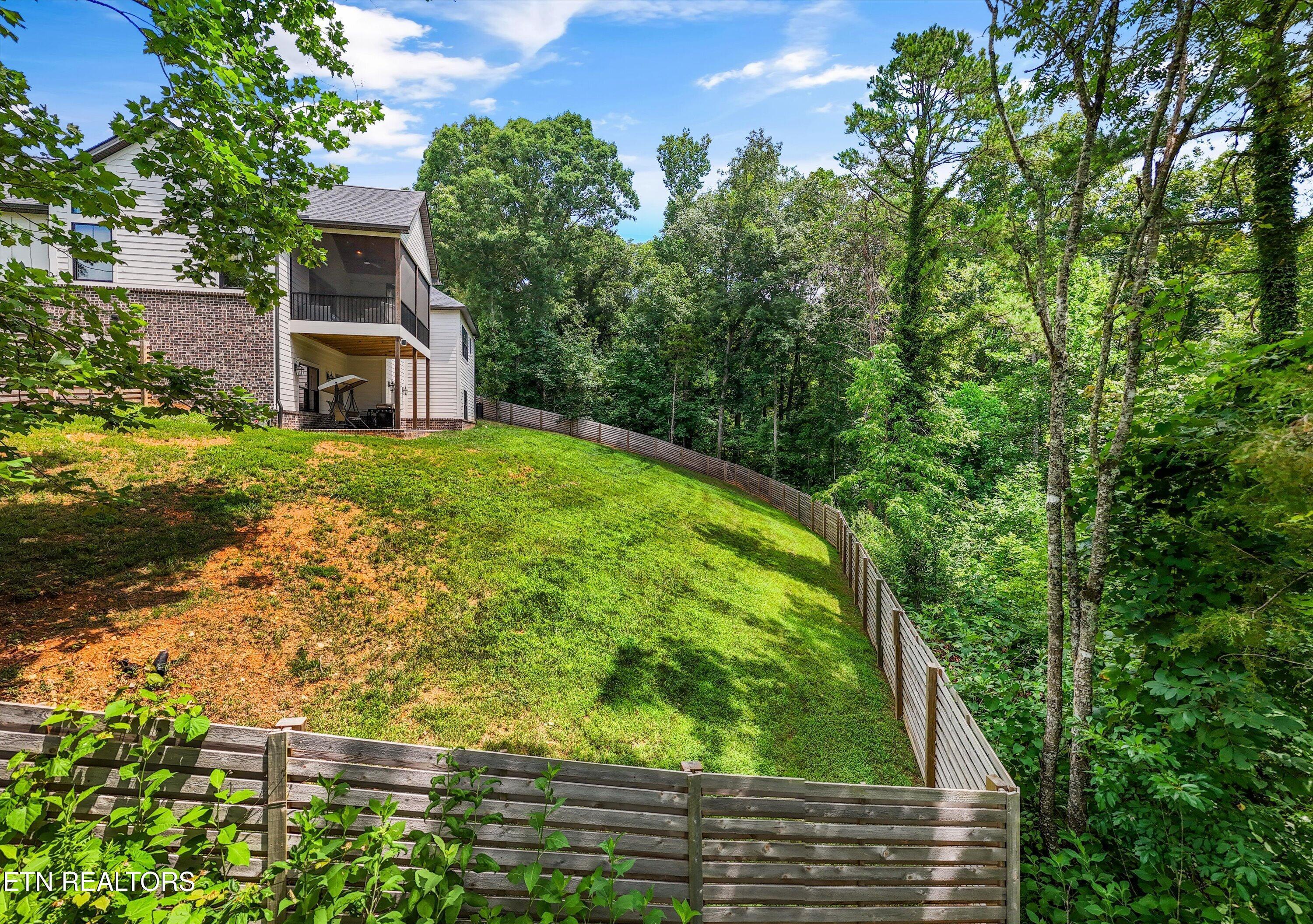 734 Lake Vista Drive, Friendsville, TN - Fort Loudoun and Tellico Lake Real Estate - Image# 11