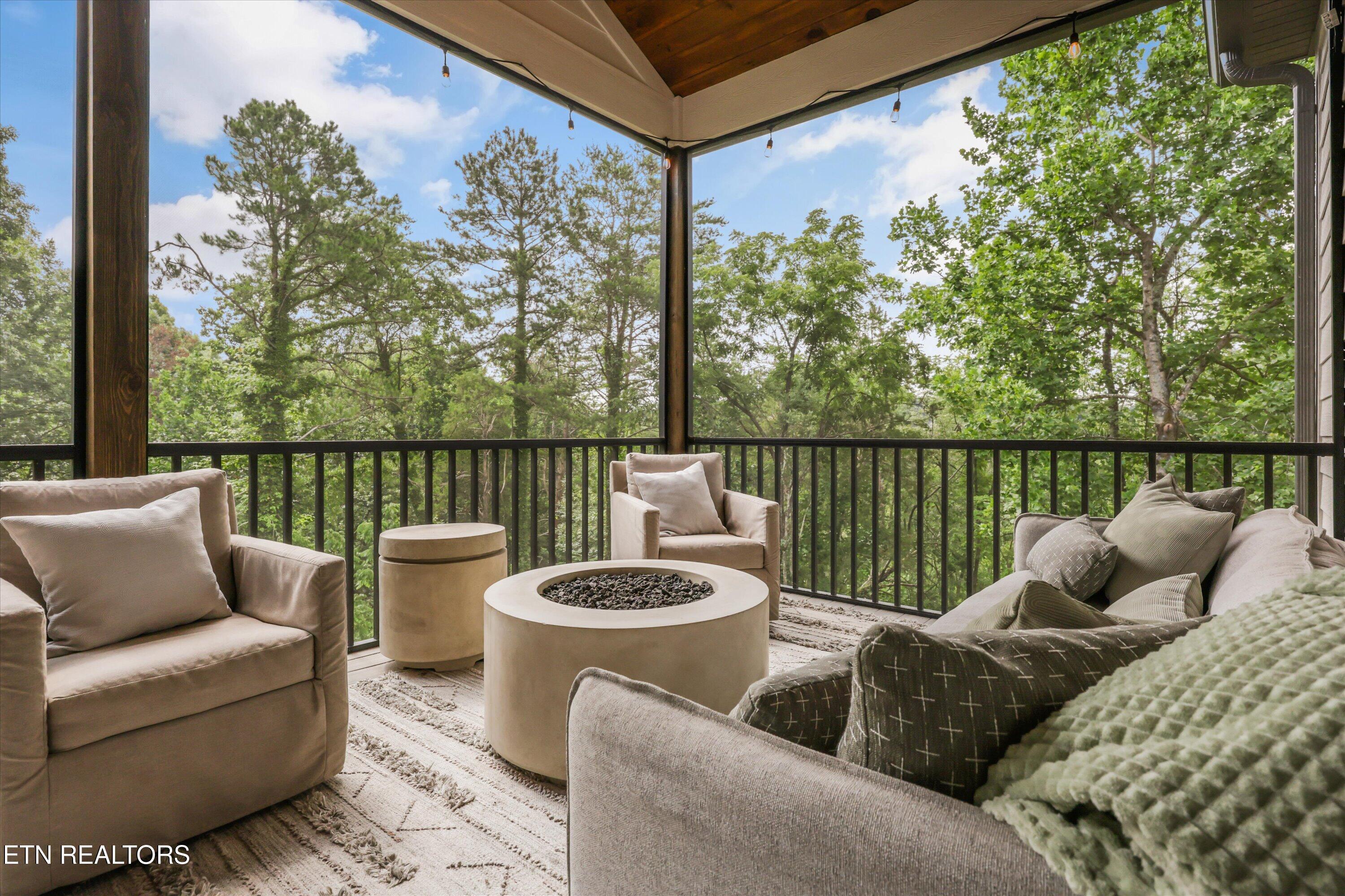 734 Lake Vista Drive, Friendsville, TN - Fort Loudoun and Tellico Lake Real Estate - Image# 9