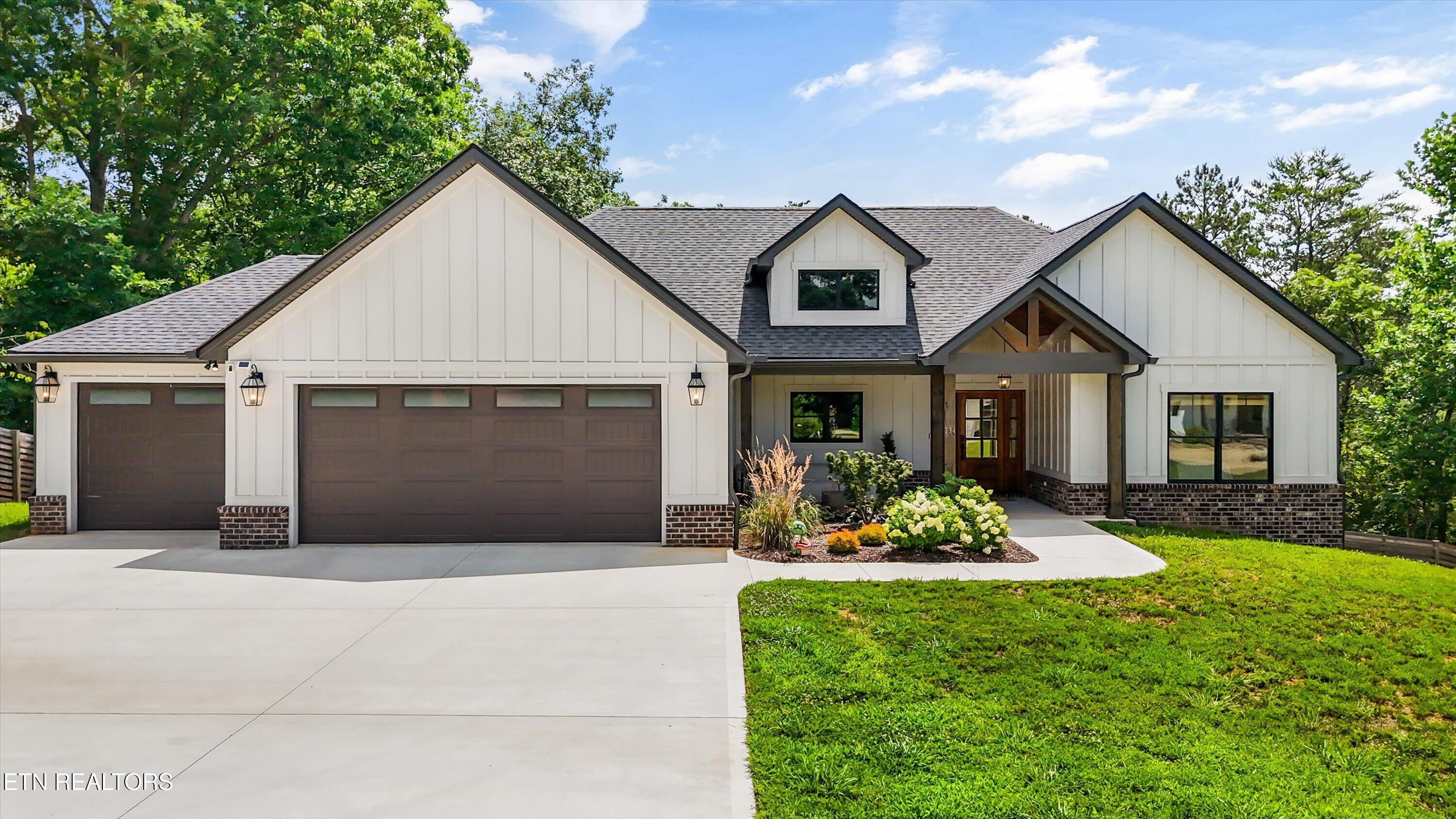 734 Lake Vista Drive, Friendsville, TN