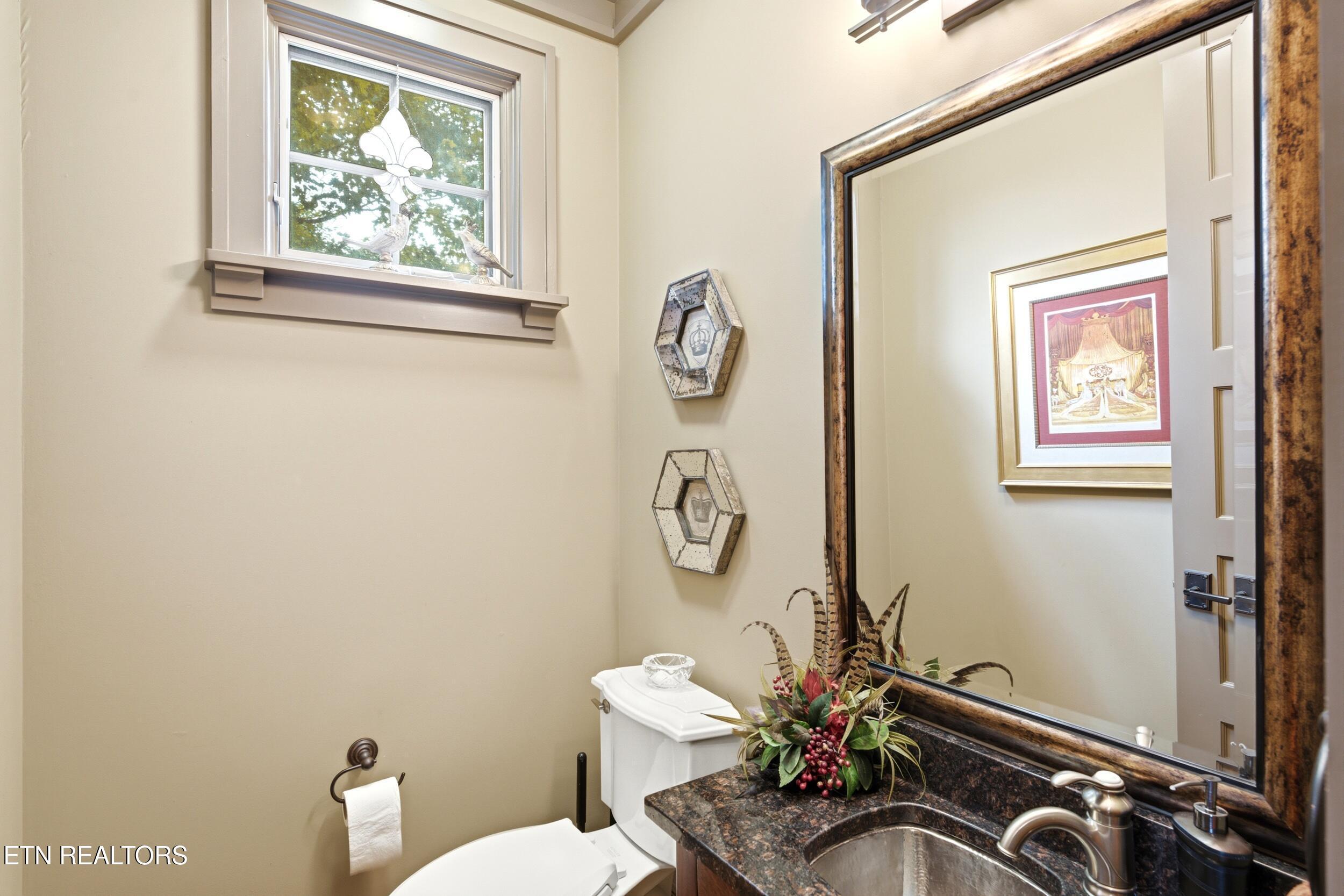 593 Old Barn Lane, Loudon, TN - Fort Loudoun and Tellico Lake Real Estate - Image# 39