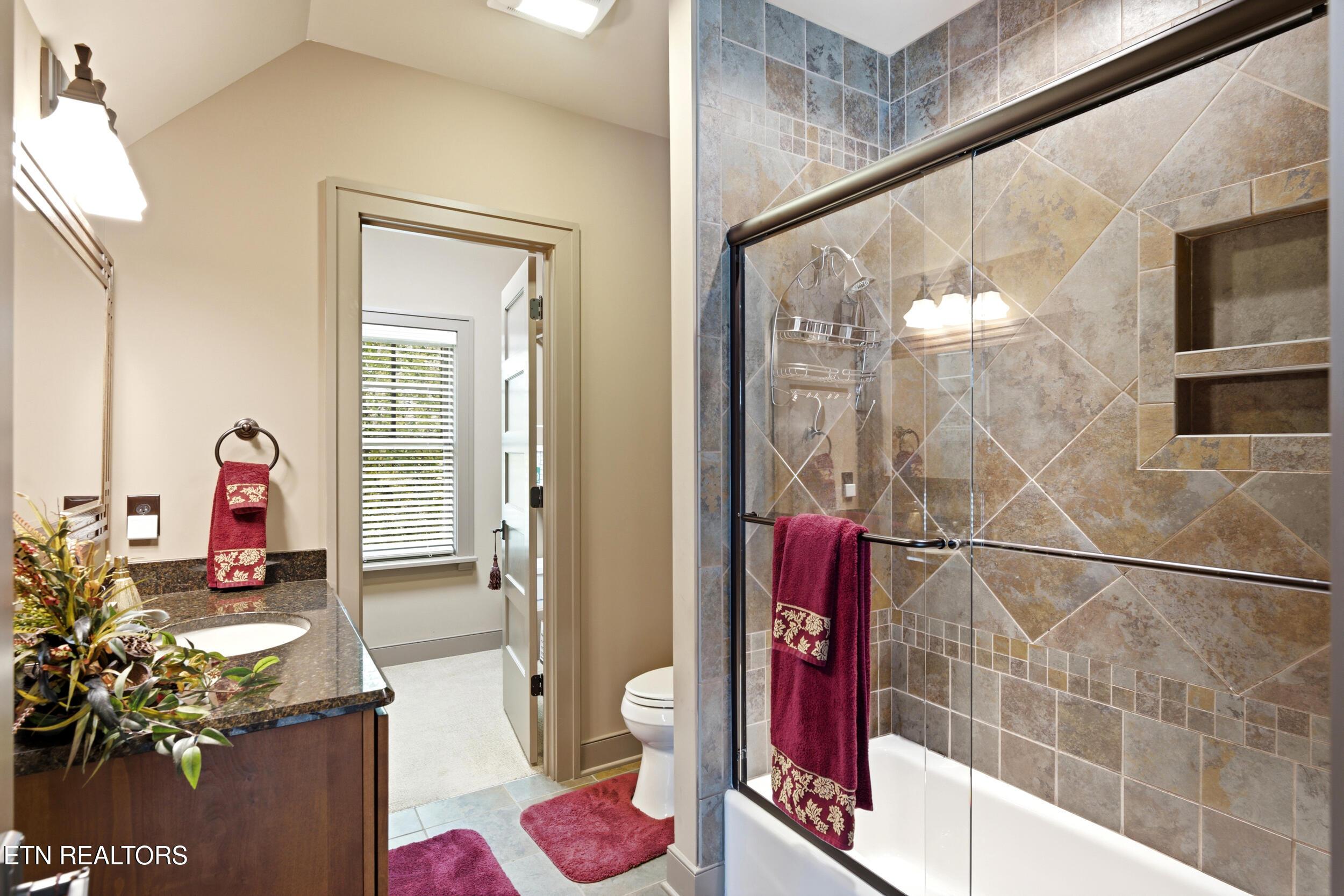 593 Old Barn Lane, Loudon, TN - Fort Loudoun and Tellico Lake Real Estate - Image# 33