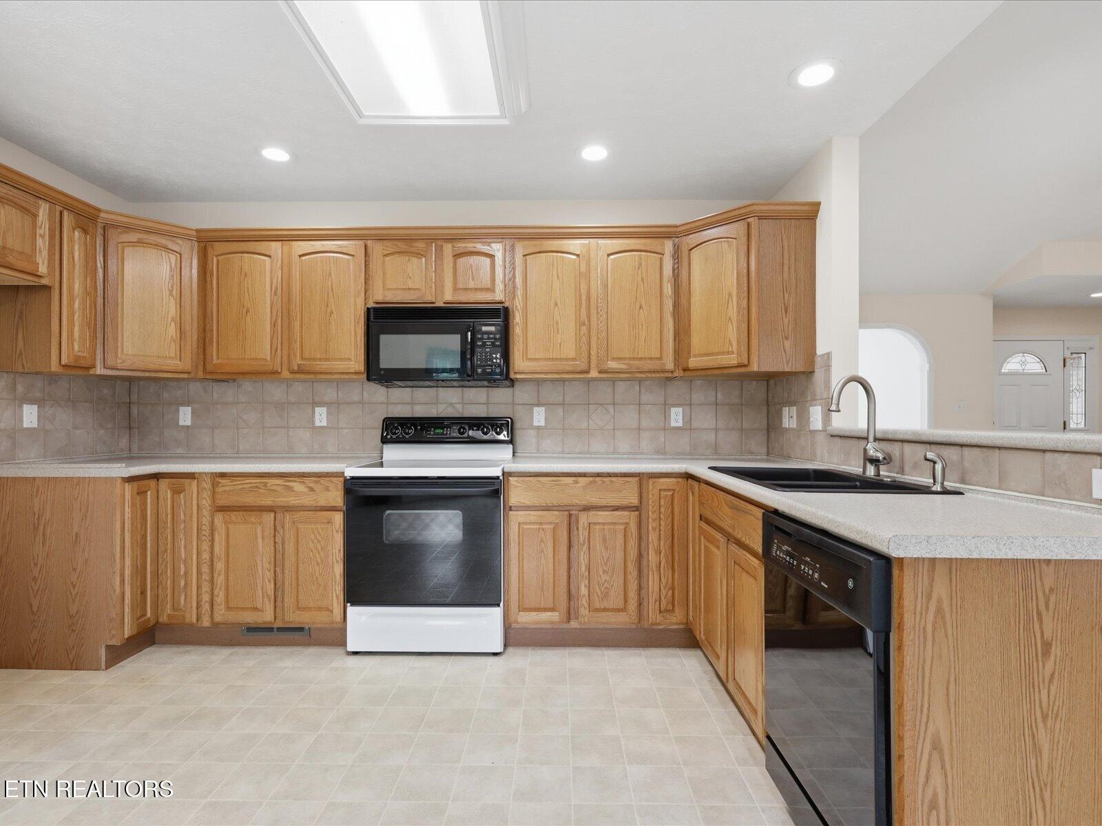 1755 Arrowhead Blvd, Maryville, TN - Fort Loudoun and Tellico Lake Real Estate - Image# 14