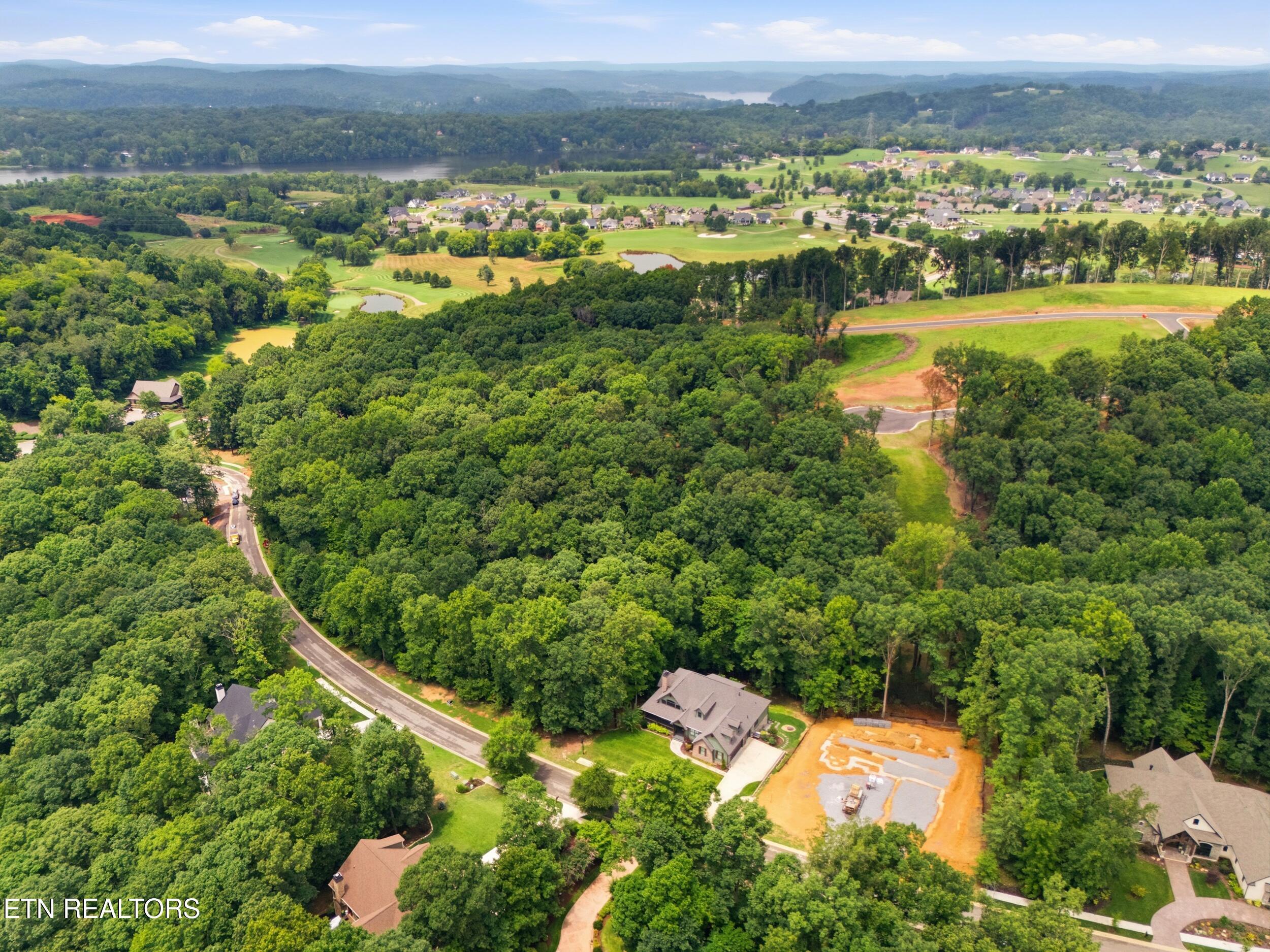 1004 Old Dogwood Tr, Loudon, TN - Fort Loudoun and Tellico Lake Real Estate - Image# 11
