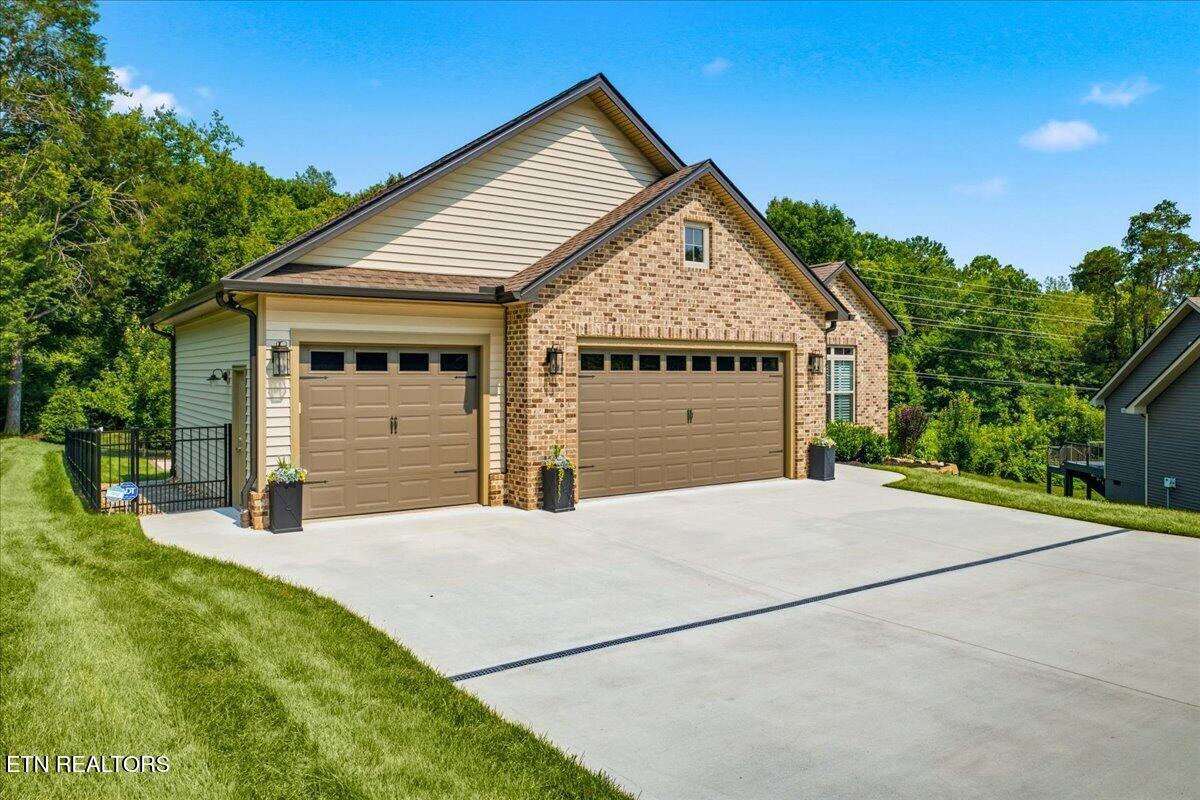304 Cheeyo Lane, Loudon, TN - Fort Loudoun and Tellico Lake Real Estate - Image# 3