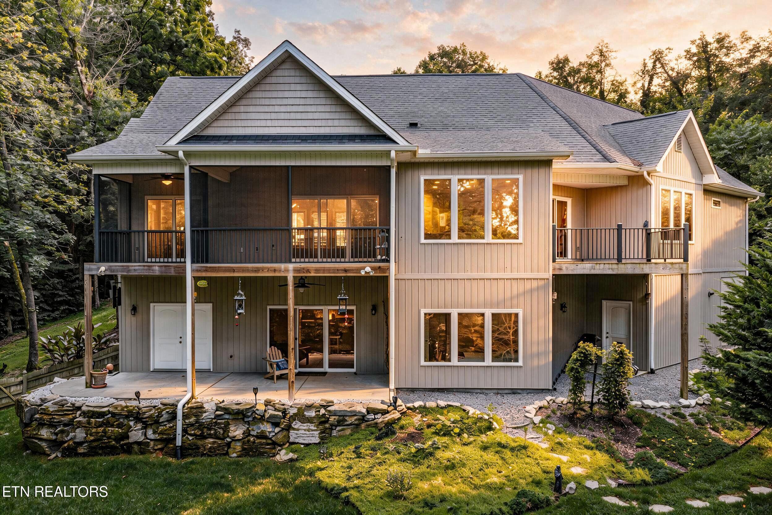 330 Dudala Point, Loudon, TN - Fort Loudoun and Tellico Lake Real Estate - Image# 2