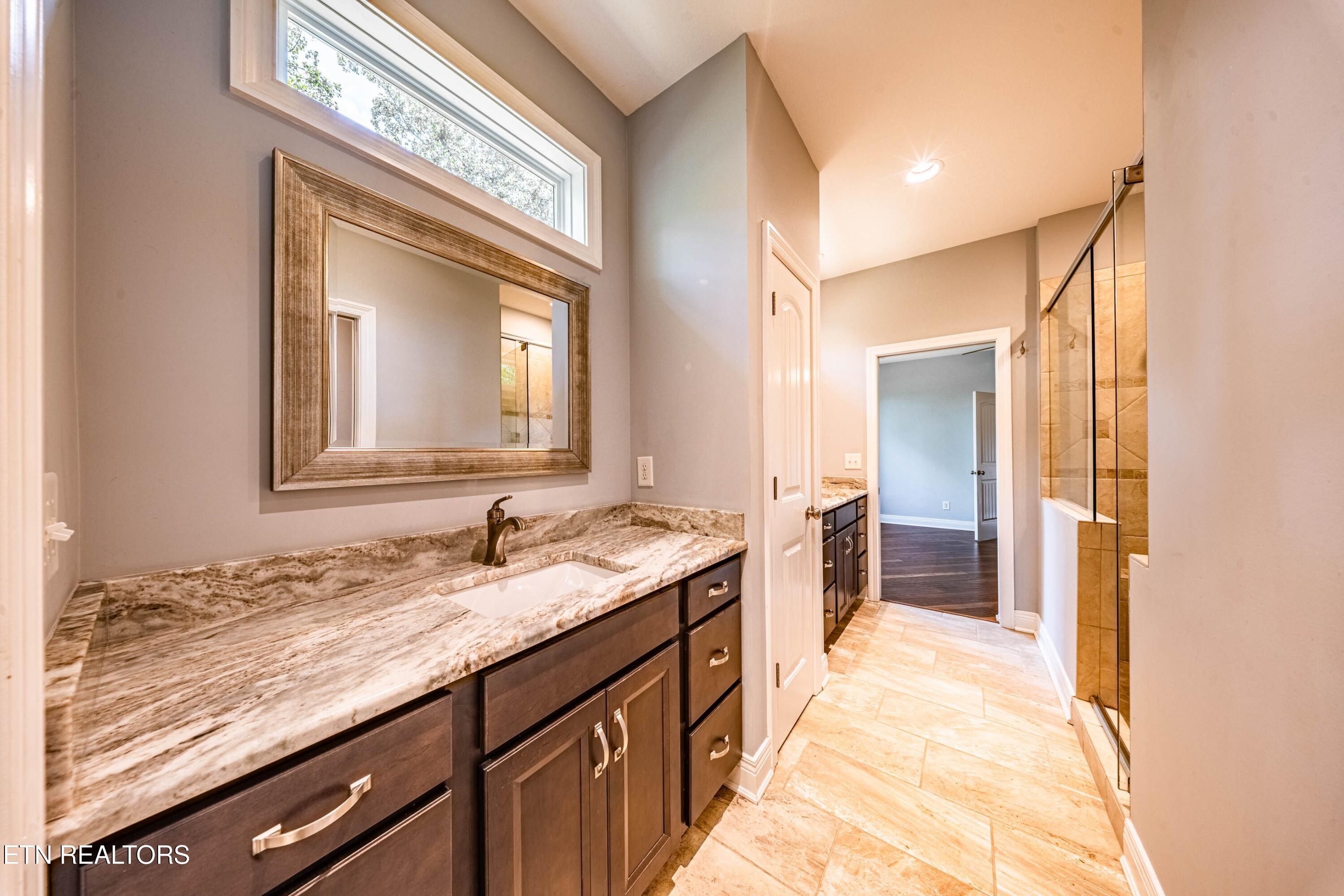 330 Dudala Point, Loudon, TN - Fort Loudoun and Tellico Lake Real Estate - Image# 28