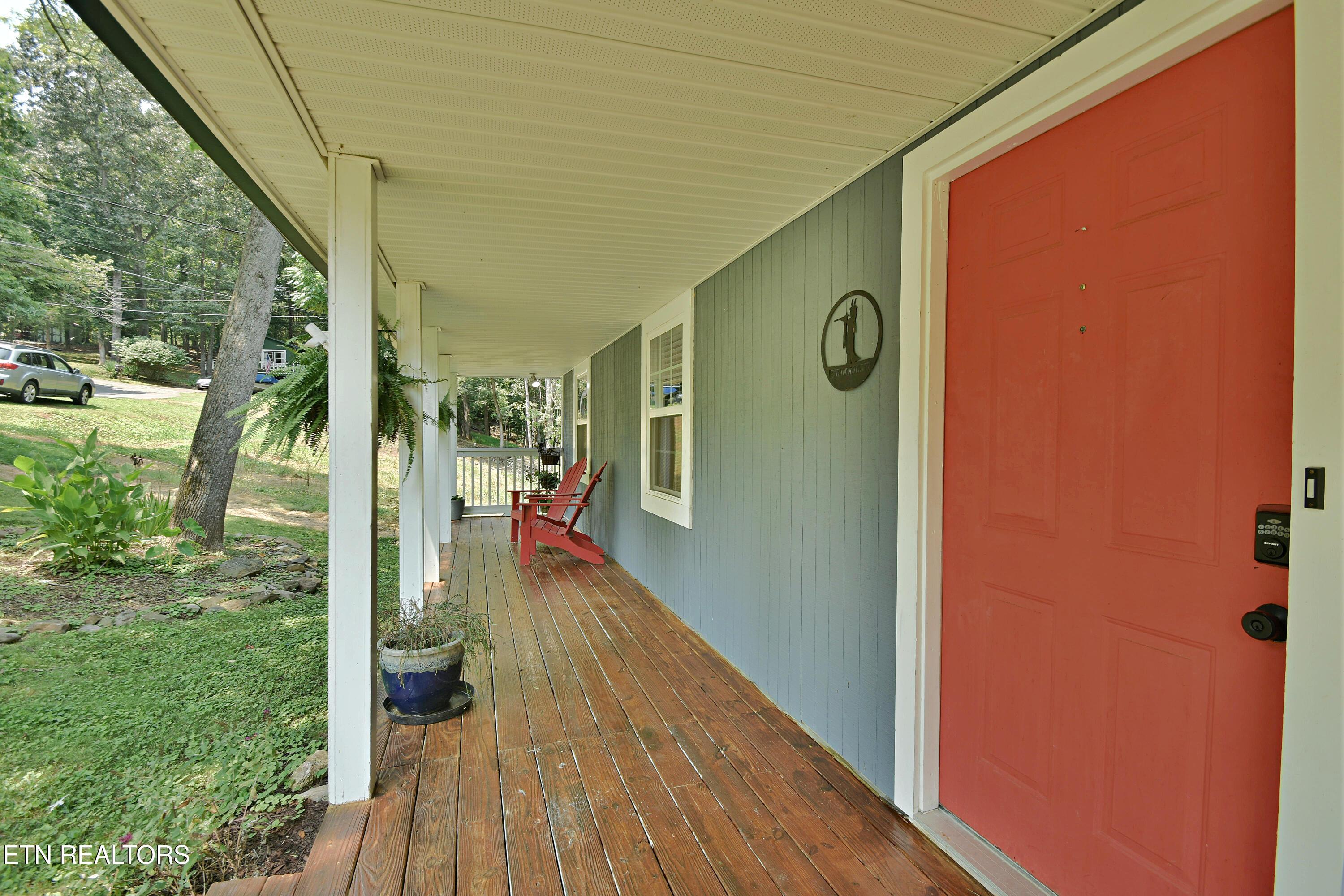700 Lake Forest Drive, Lenoir City, TN - Fort Loudoun and Tellico Lake Real Estate - Image# 4