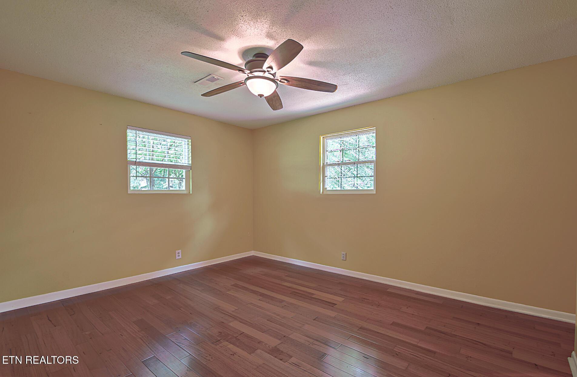 700 Lake Forest Drive, Lenoir City, TN - Fort Loudoun and Tellico Lake Real Estate - Image# 18