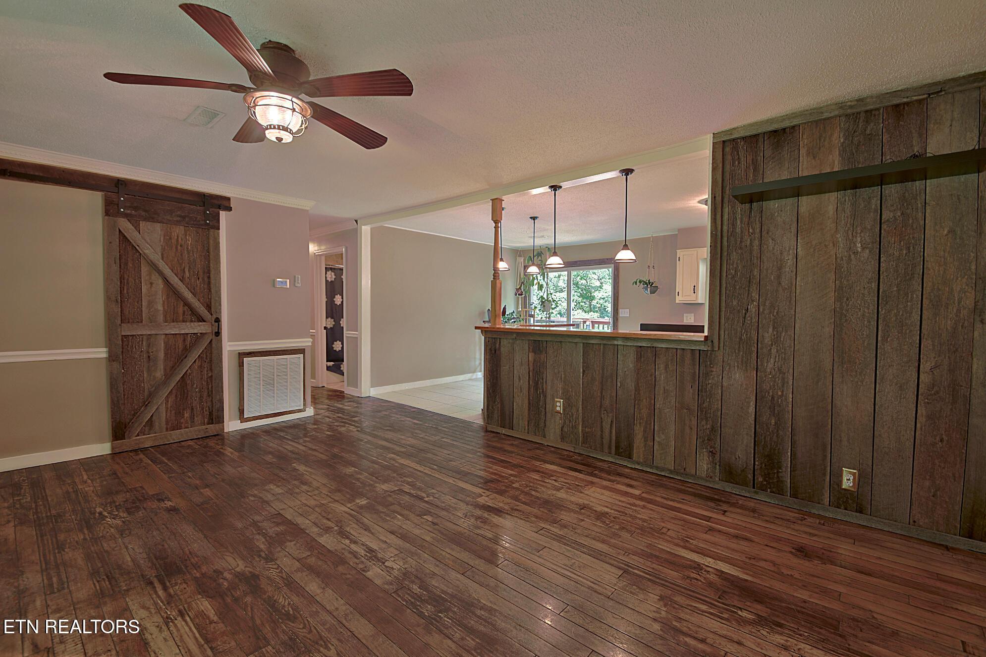 700 Lake Forest Drive, Lenoir City, TN - Fort Loudoun and Tellico Lake Real Estate - Image# 12