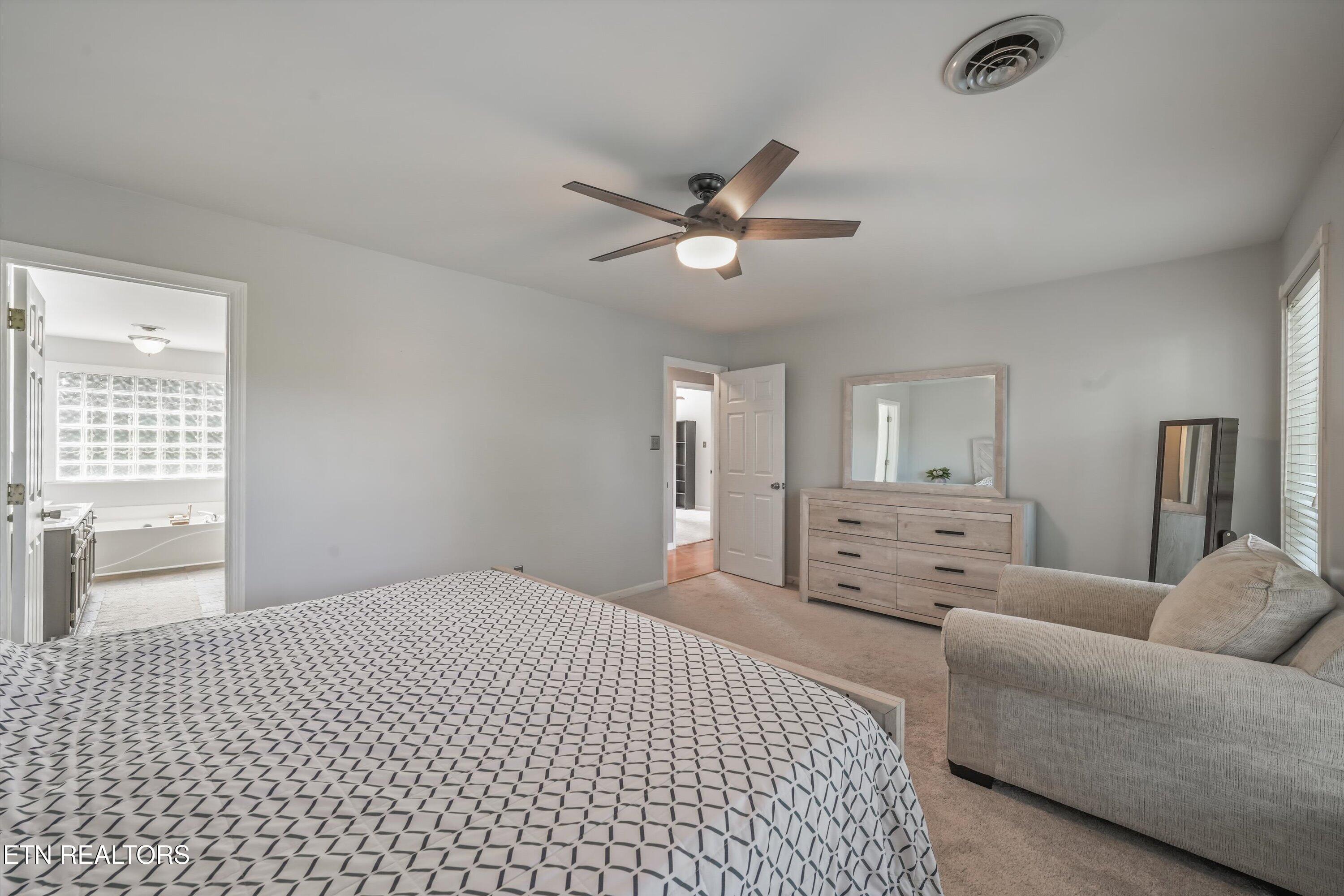 9904 Locklear Way, Knoxville, TN - Fort Loudoun and Tellico Lake Real Estate - Image# 29