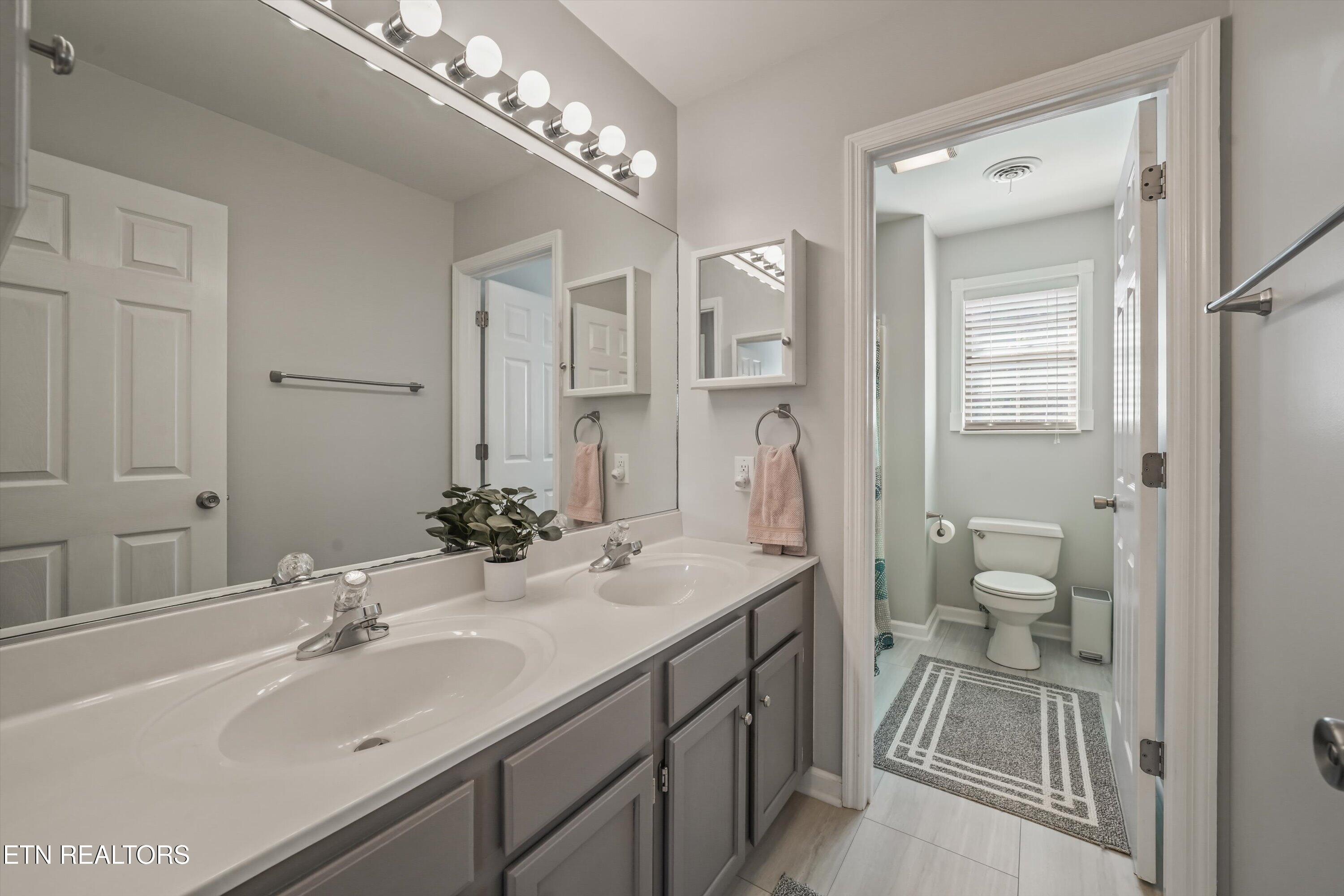 9904 Locklear Way, Knoxville, TN - Fort Loudoun and Tellico Lake Real Estate - Image# 35
