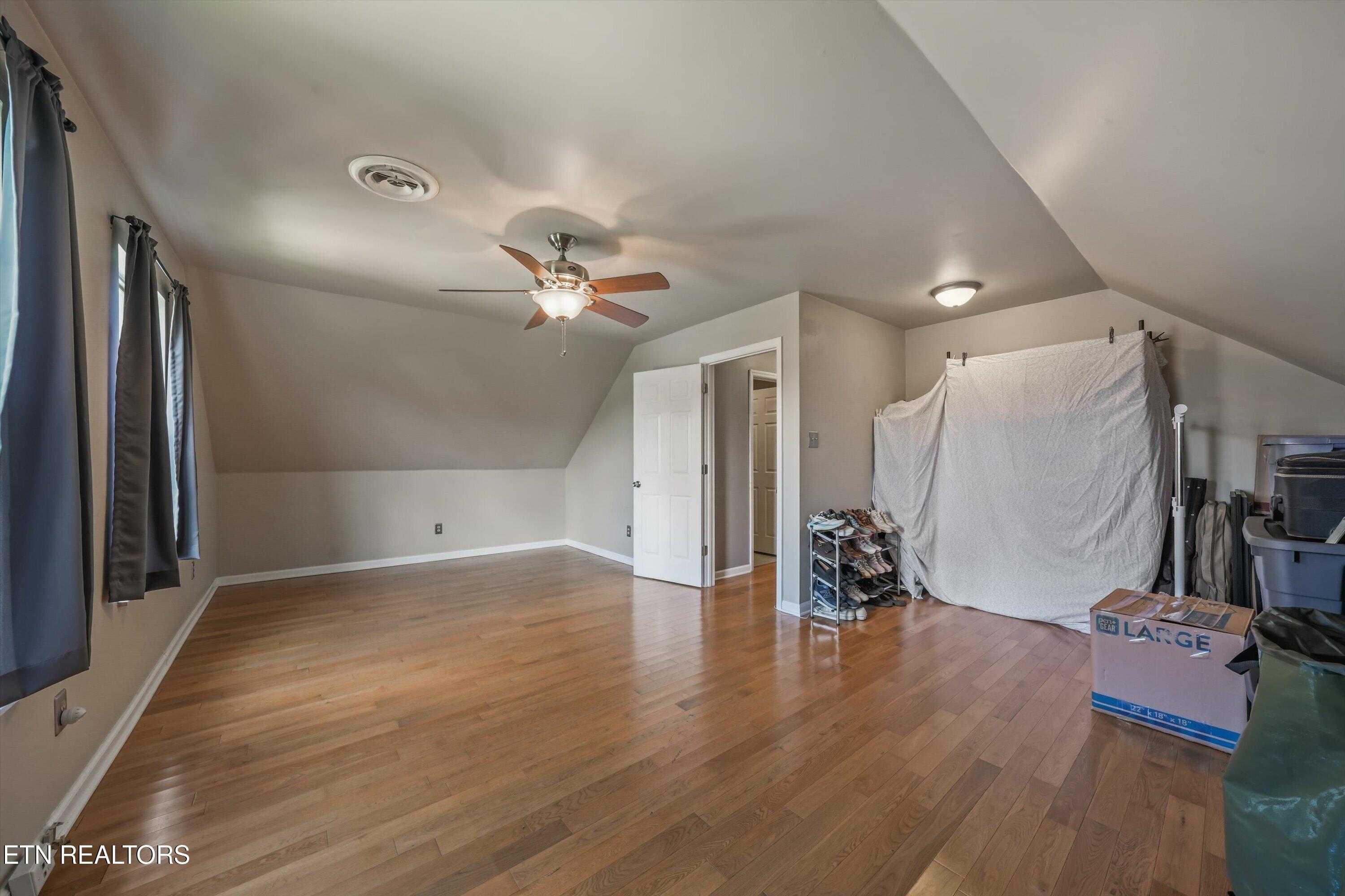 9904 Locklear Way, Knoxville, TN - Fort Loudoun and Tellico Lake Real Estate - Image# 39