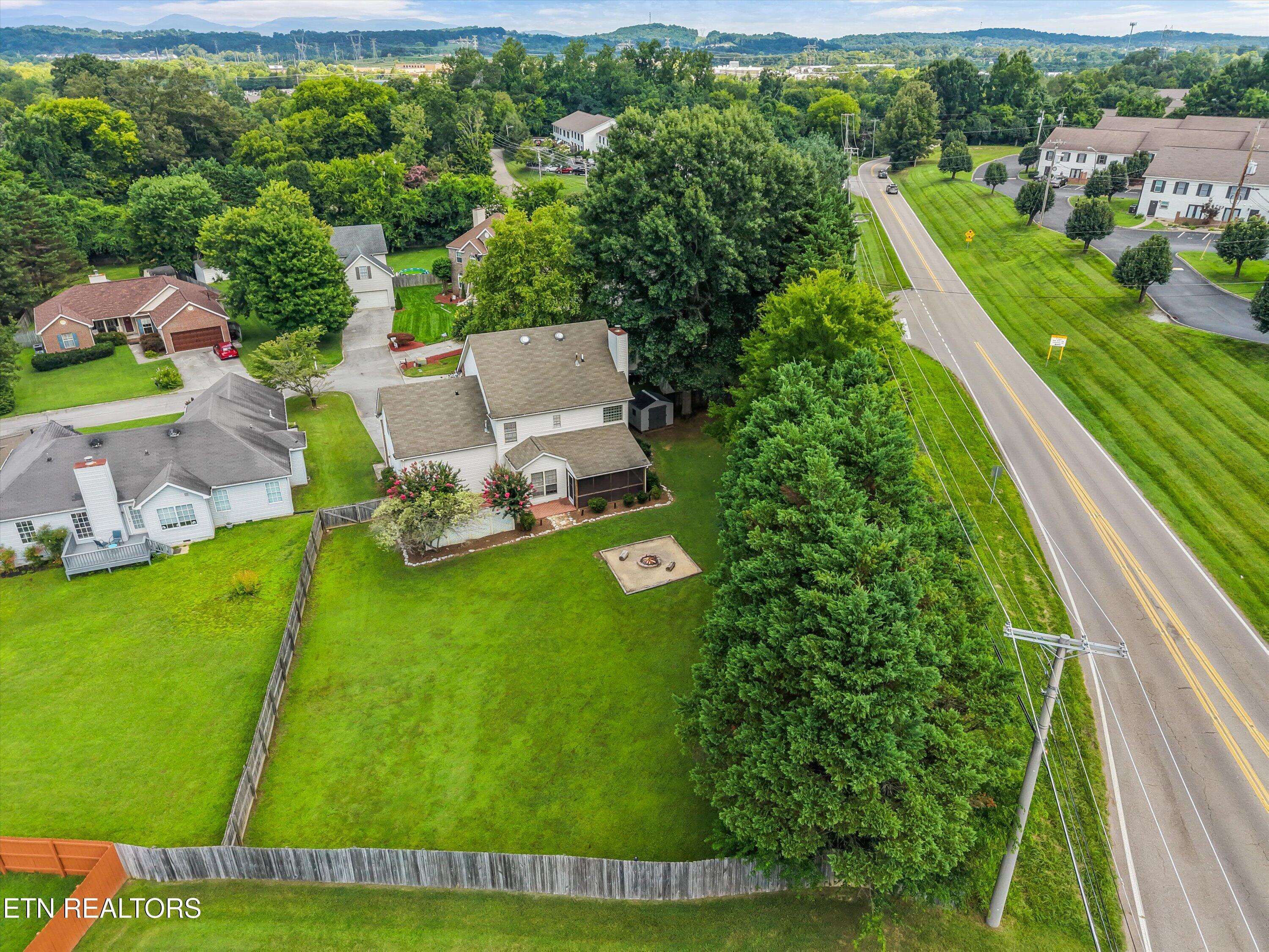 9904 Locklear Way, Knoxville, TN - Fort Loudoun and Tellico Lake Real Estate - Image# 51