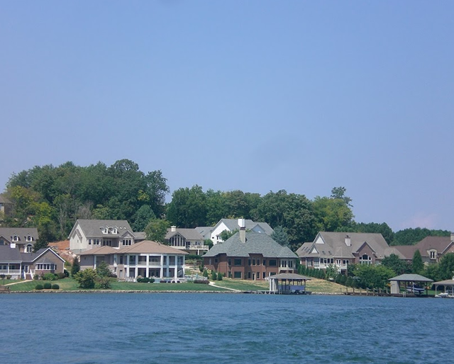 Coyatee at Tellico Village on Tellico Lake